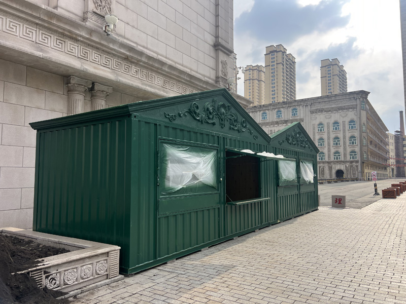 哈尔滨药六景区内，泡沫造型，喷漆上色(图4)
