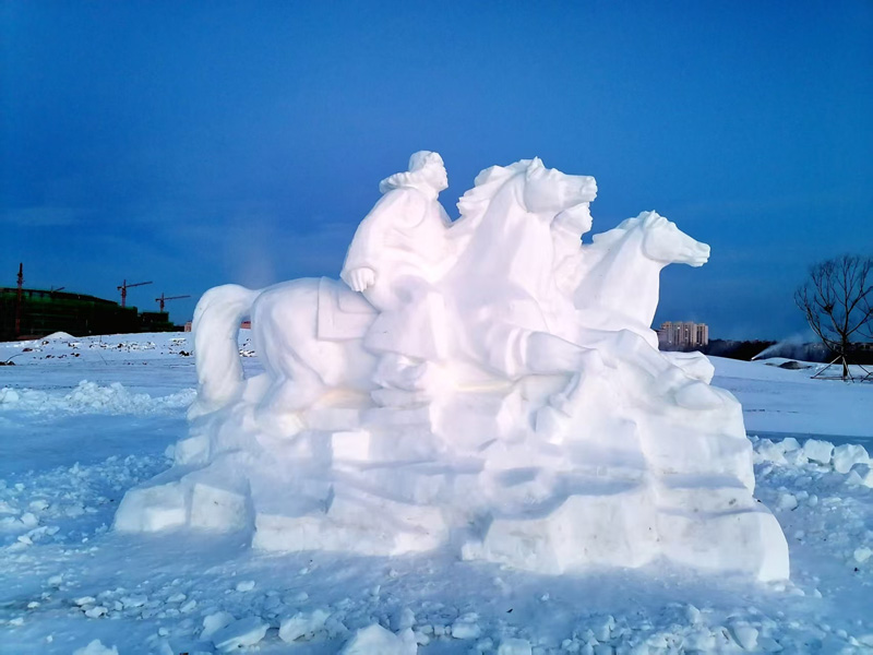 雪雕展示(图1)